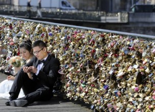 Pariz uklanja ‘ljubavne lokote’ sa gradskih mostova