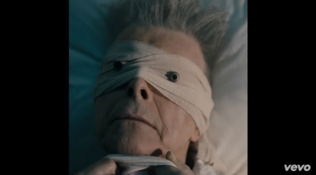 Objavljen još jedan jeziv spot Davida Bowieja “Lazarus”!