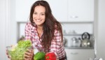 žena-zdrava-hrana-povrće
