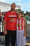 Vassilis Spanoulis s mladim igrac╠îem