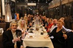 1 Vino uz žlicu, Paris, atmosfera