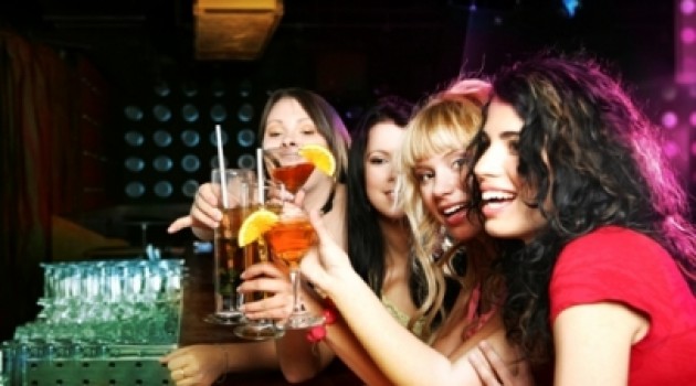 Je li zaista moguće smršaviti uz konzumiranje alkohola?